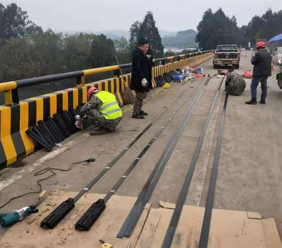 碳纤维板加固后