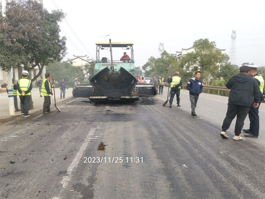 国道路面中修工程